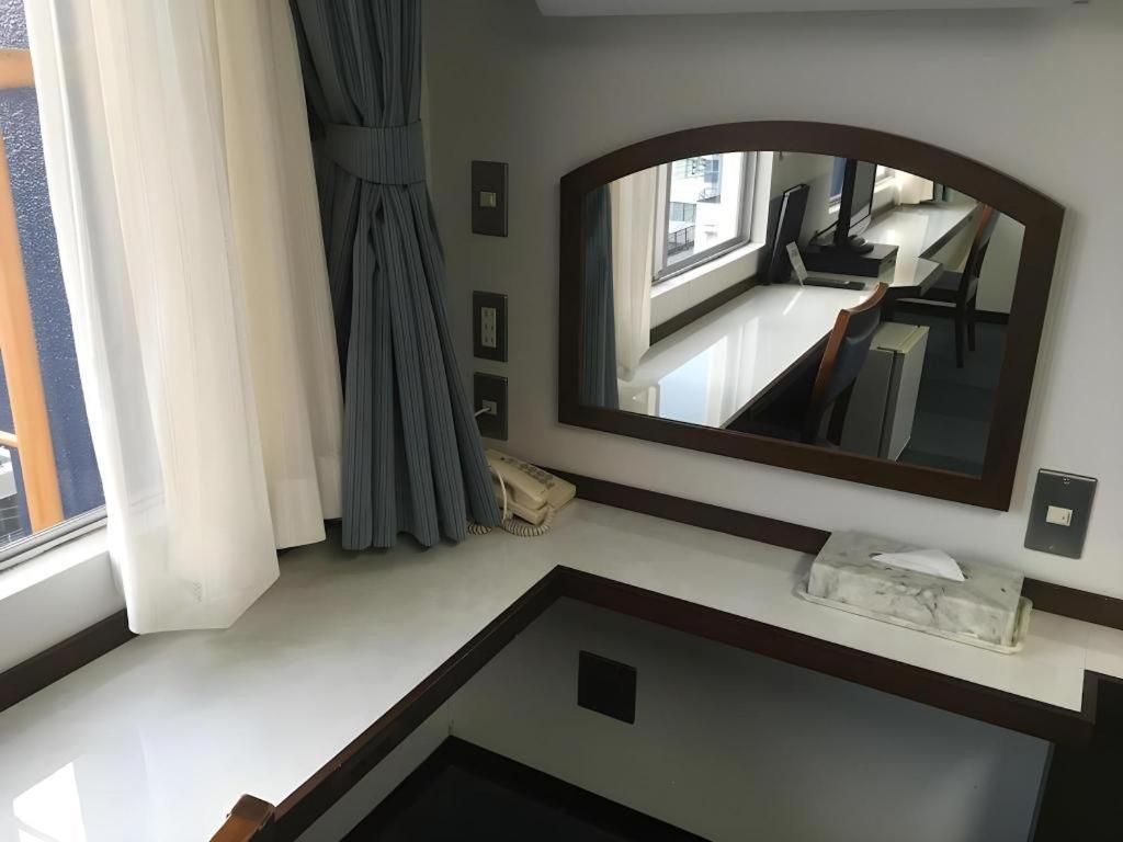 Tokyo Business Hotel Buitenkant foto
